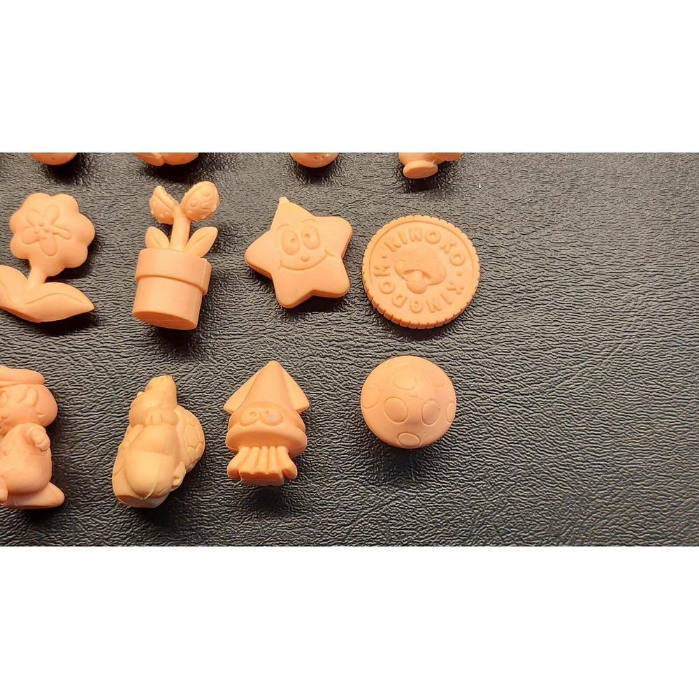Lot of 21 Vintage Nintendo Famicom Super Mario Bros Keshi Rubber Figures Flesh - Picture 3 of 10